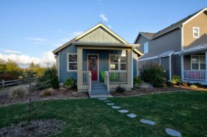 The front of one of the Ocean Shores cottages in Oyhut Bay Seaside Resort.